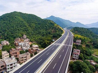 热烈庆祝同鑫科技签约汕(头)湛(江)高速公路清远清新至云浮新兴段机电工程