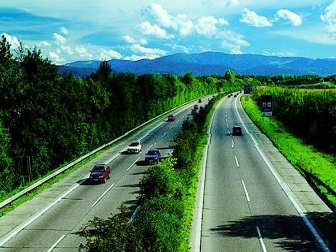 热烈庆祝同鑫科技签约临双高速公路隧道机电工程光电标志设备采购项目