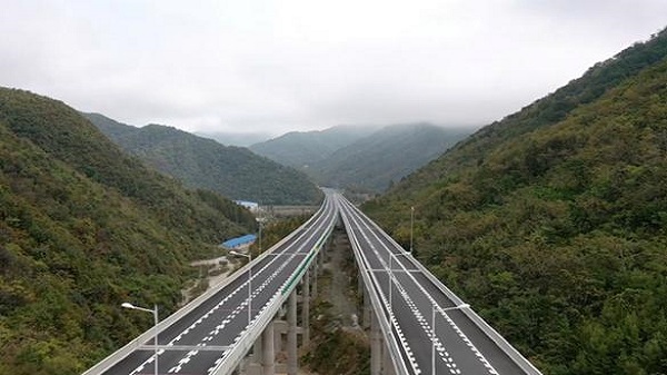 热烈庆祝同鑫签约本溪至集安高速公路本溪至桓仁(辽吉界)段机电项目